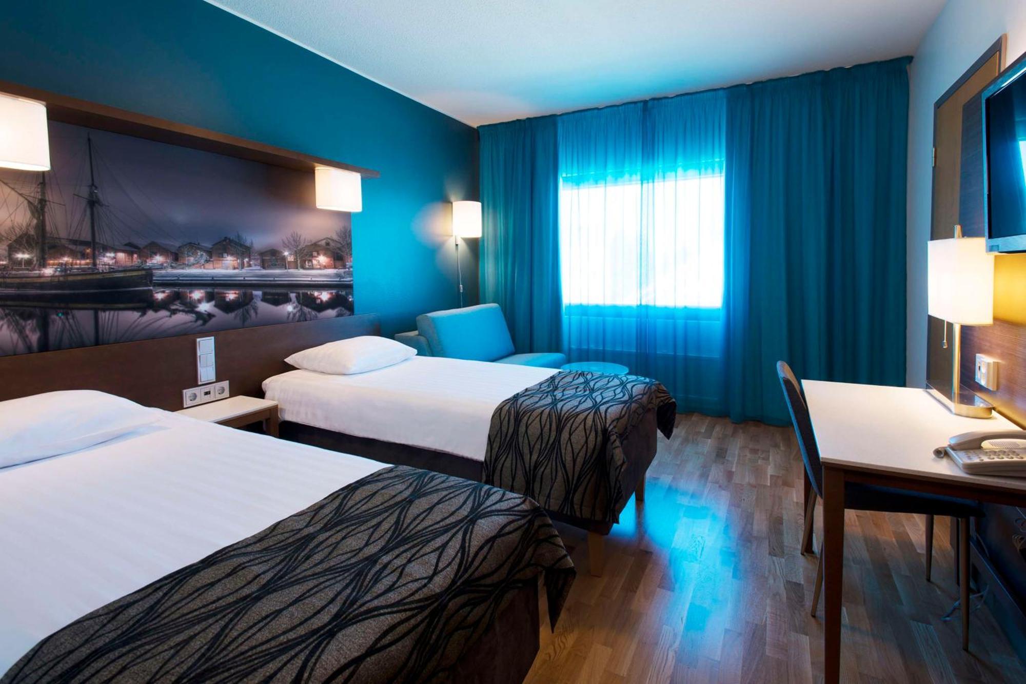 Hotel Scandic Station 4*